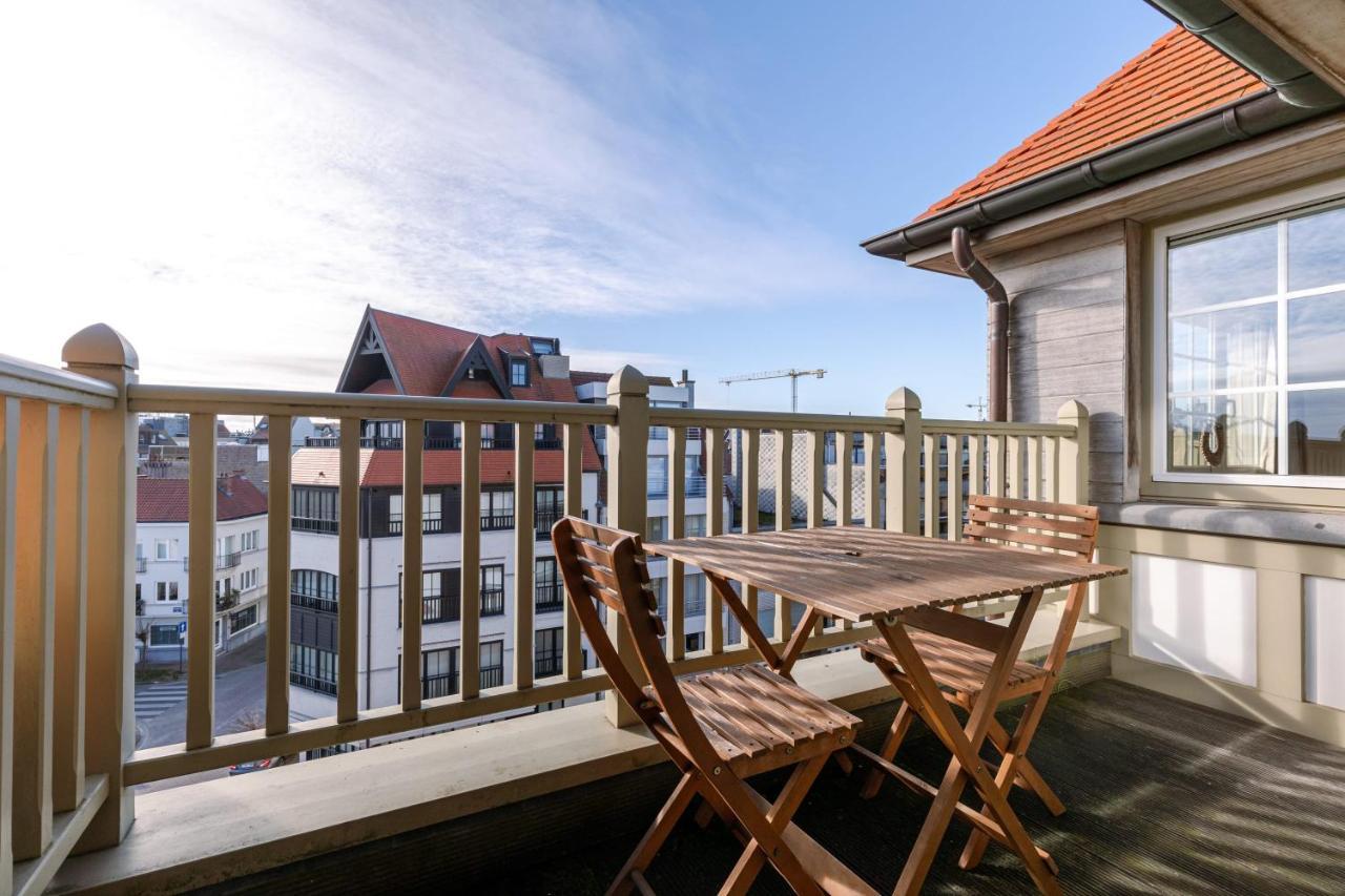 Charming Spacious Duplex Apt With Private Parking In Knokke Knokke-Heist Exterior foto