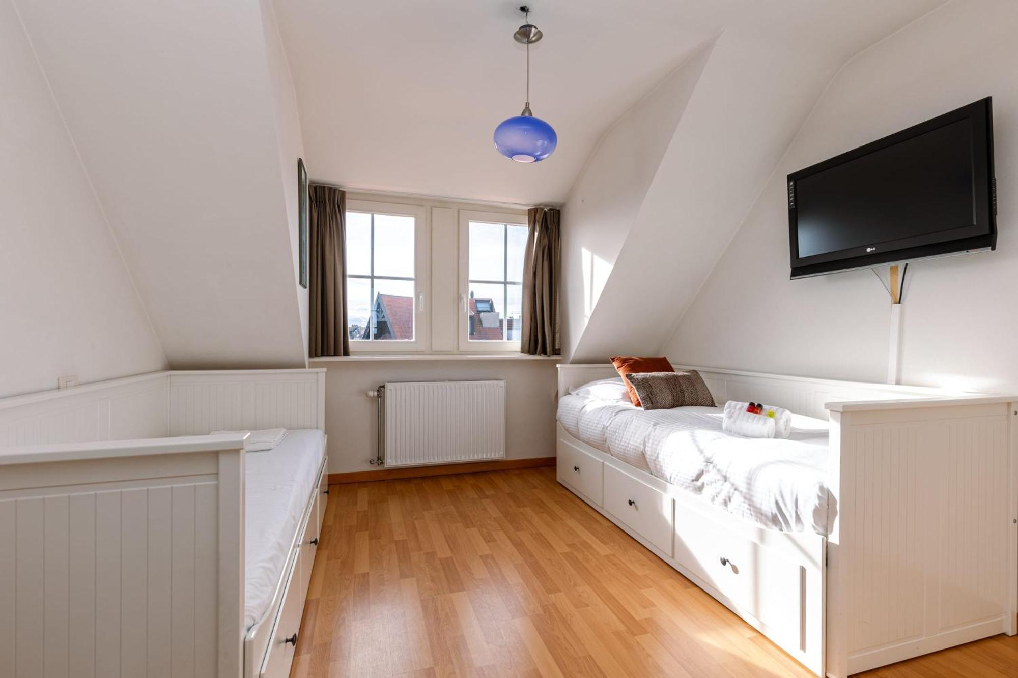 Charming Spacious Duplex Apt With Private Parking In Knokke Knokke-Heist Exterior foto